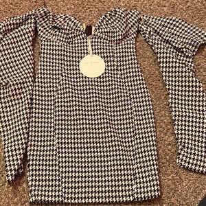 Miss CircleBlack & White Houndstooth Off-Shoulder Mini Dress